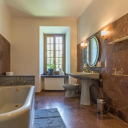 Chateau De Vidaussan B&B