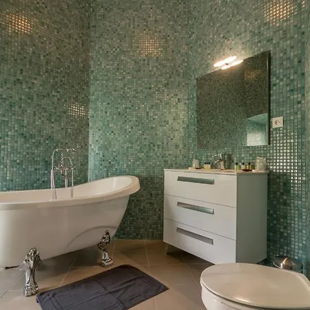 B&B Chateau De Vidaussan 4*