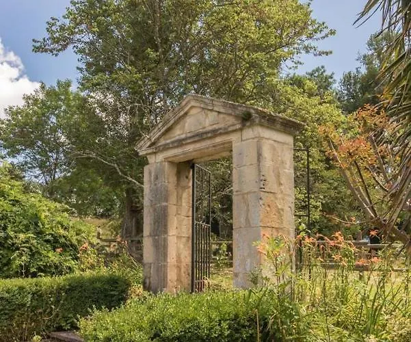 Chateau De Vidaussan